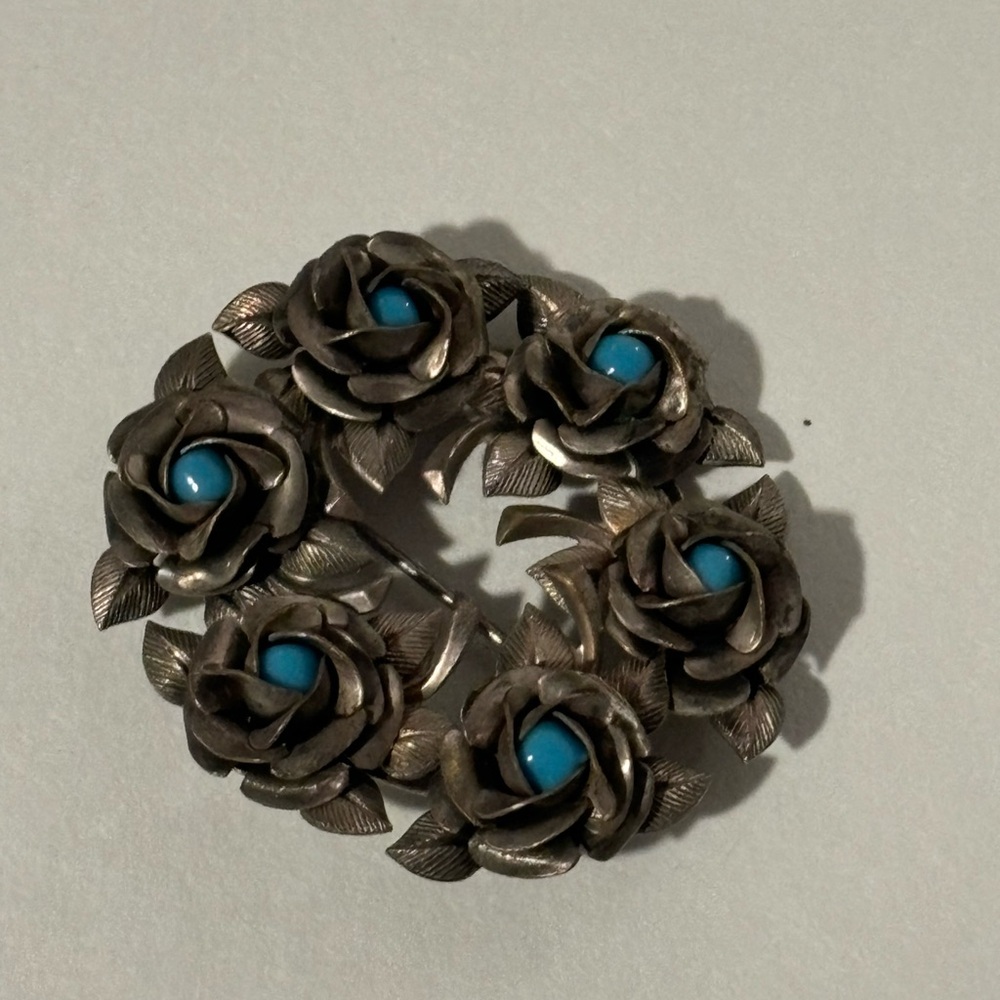 Floral Wreath Brooch